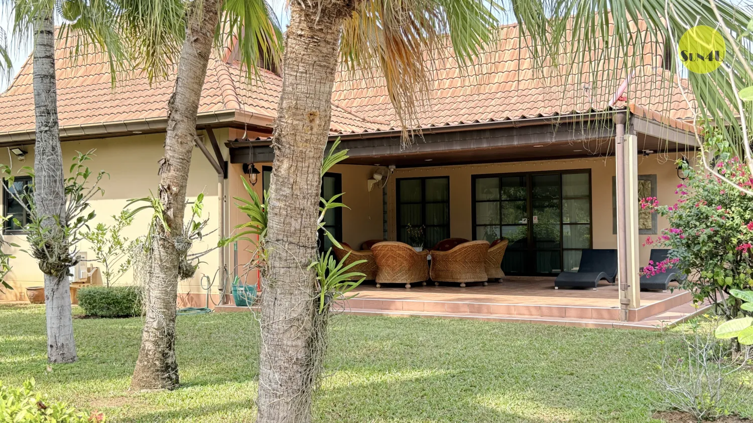 Family-Friendly 2BR Villa with Kitchen | Walk to Beach & Pool
