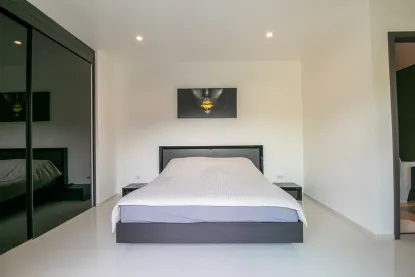 P1